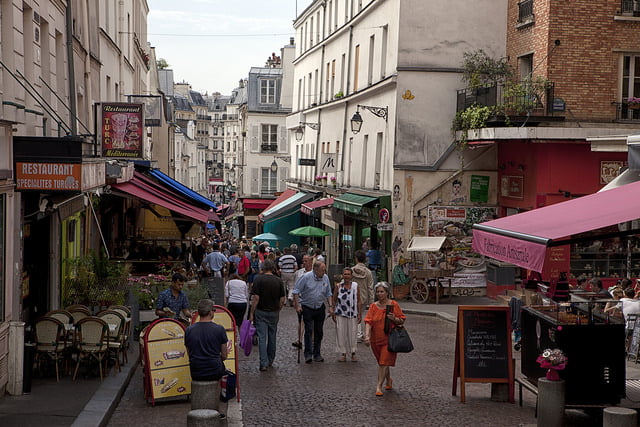 paris latin mahallesi
