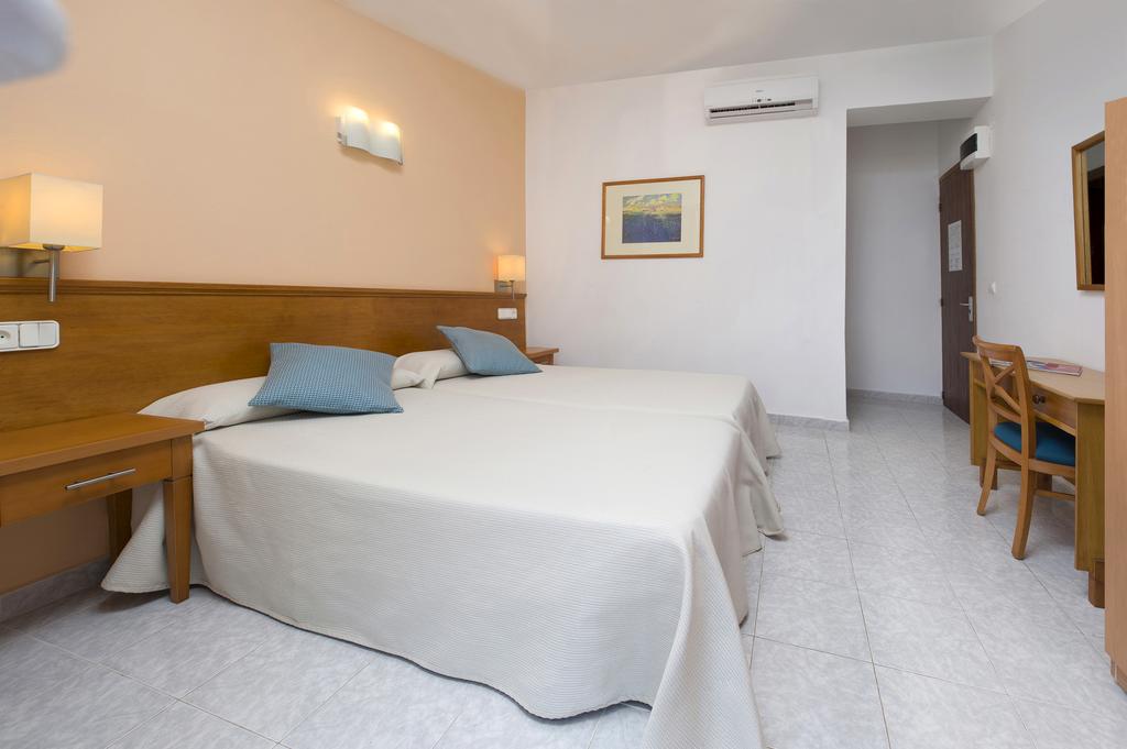 ibiza ucuz otel