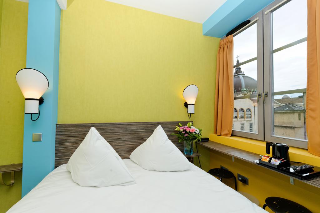 Republik Hotel